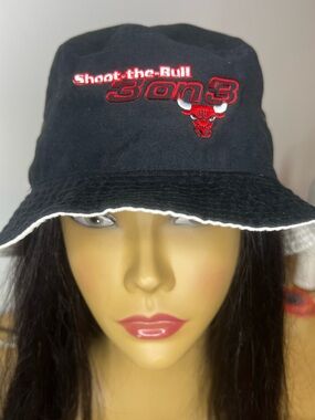 Vintage 90s Chicago Bulls Shoot-the-Bull 3on3 Bucket Hat